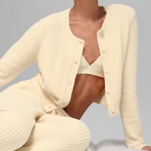 Alo Snuggle Up Sweater Cropped Cardigan Candlelight Yellow NWT